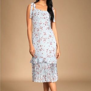 Terrace Views Light Blue Floral Print Tiered Midi Dress